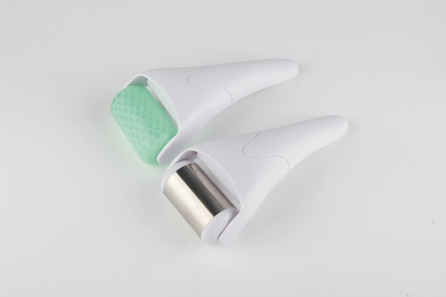 Ice Roller for Face & Skin – Cooling Facial Massager for Puffiness, Glow & Skin Soothing